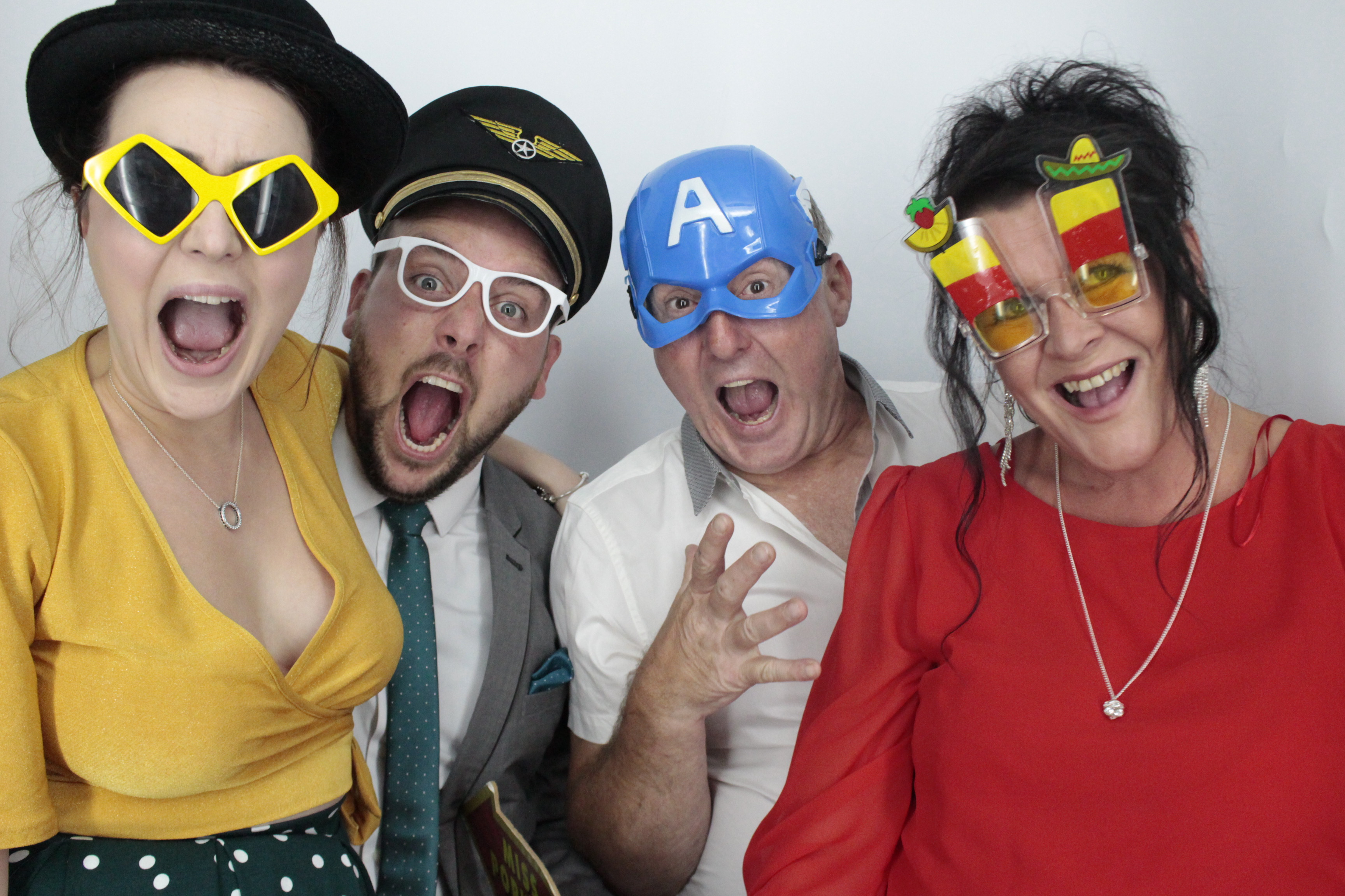Kim & Andy's Wedding | View more photos from the event at gallery.myphotoboothexperience.co.uk/u/MyPhotoBoothExperienceLtd/Kim-Andys-Wedding
